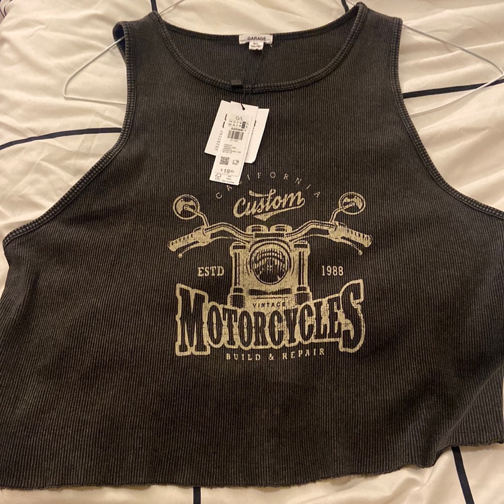 Garage muscle tank